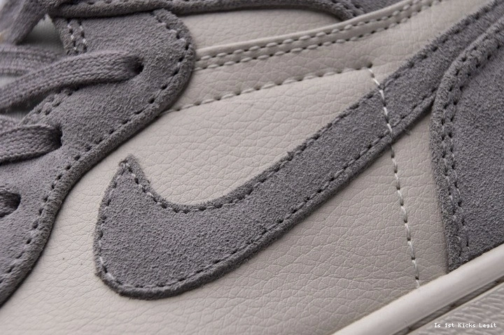 AH7389-101  (W) Retro 1  Jordan Ivory High air Pale 0902